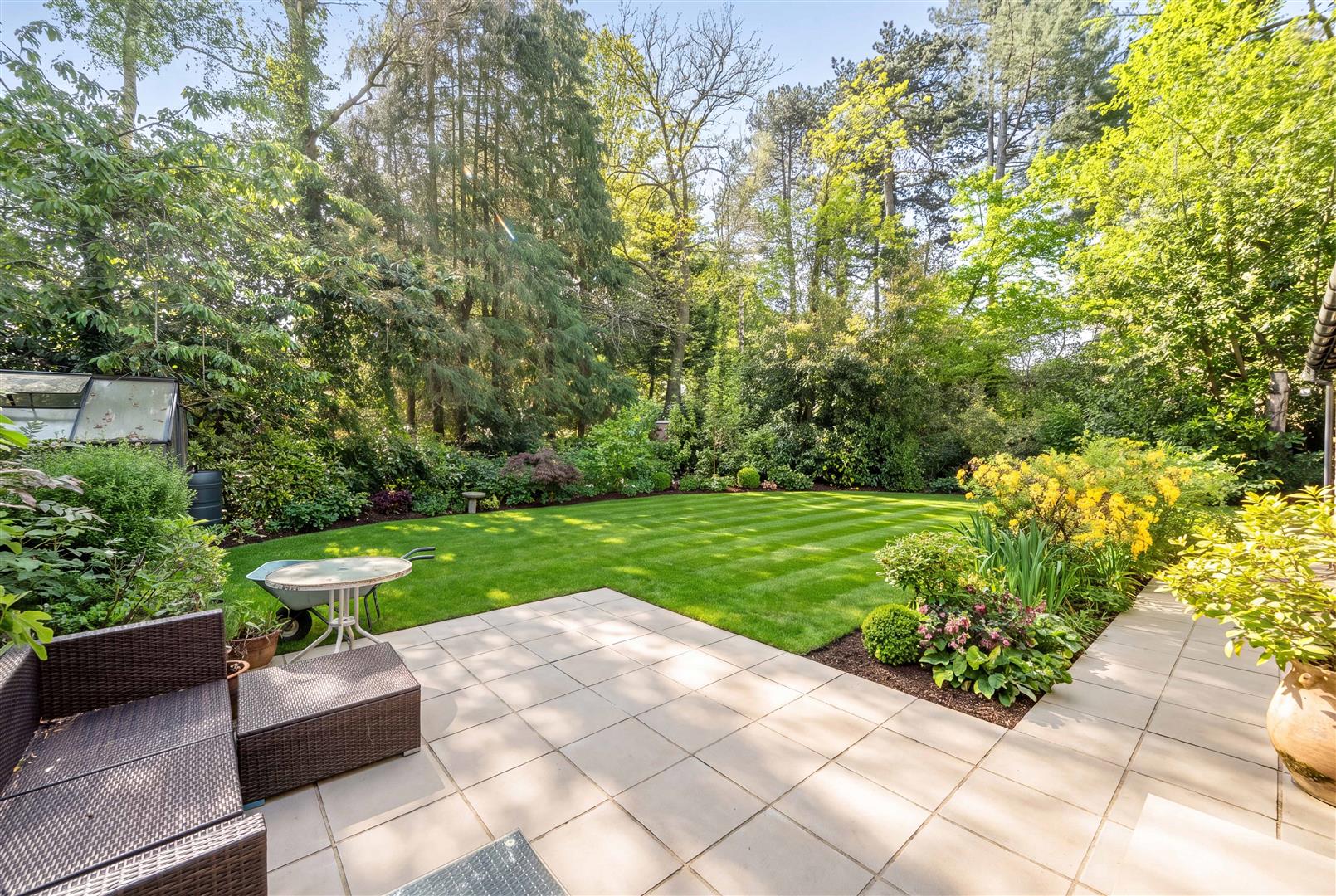 4 bed property in Oakdene, Ascot